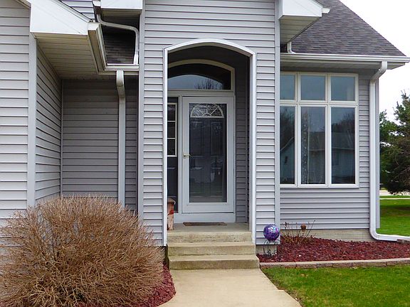 2nd image of 108 Eliasen Ave