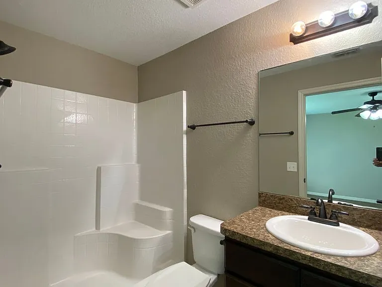 16618 SW 31st Cir — Photo 17