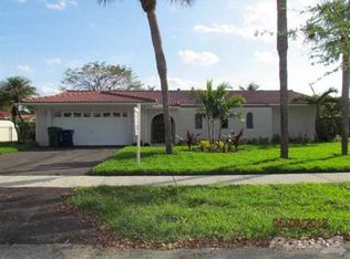 14110 Leaning Pine Dr, Miami Lakes, FL 33014