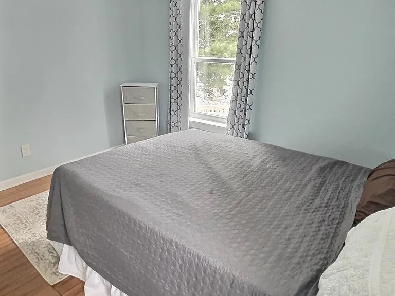 437 New Castle St — Photo 19