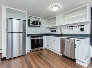 7 Court St #3, Nashua, NH 03060