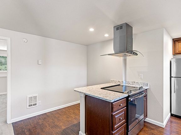 4th image of 11615 91st Ln NE #41