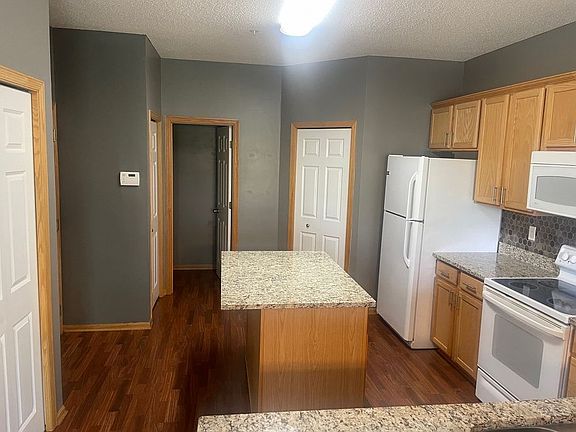 5th image of 13925 52nd Ave N