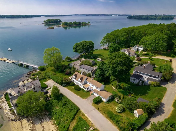 91 Waites Landing Road, Falmouth, ME 04105
