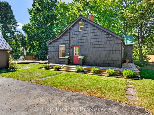 22625 Loyalist Pkwy #10, Quinte West, ON K8V 5P7
