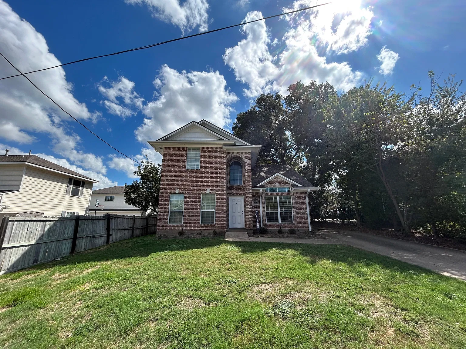 1618 Park Place - 1 — Photo 1