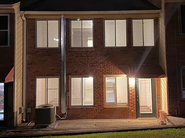 3207 Shamrock St #33 — Photo 37
