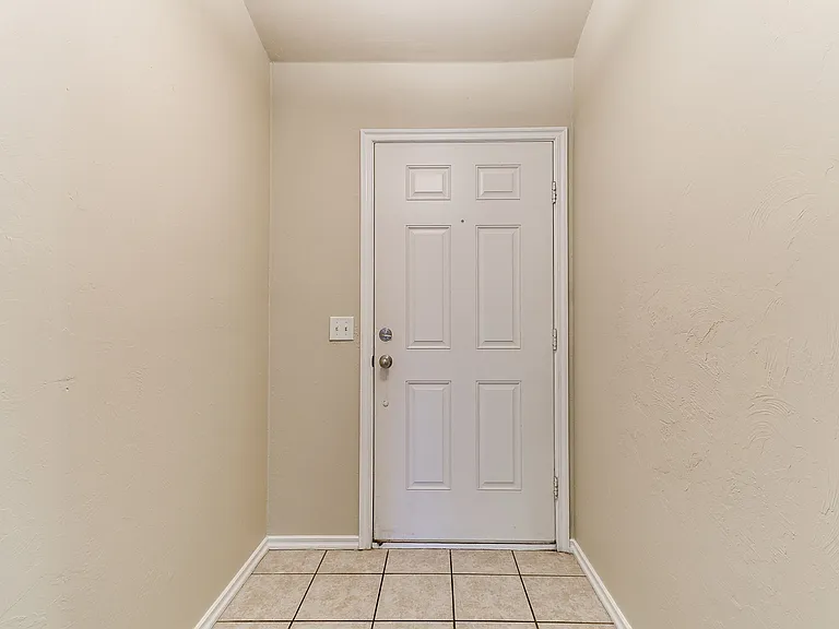 18100 Calle Way — Photo 8