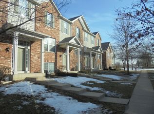 2443 Emily Ln, Elgin, IL 60124