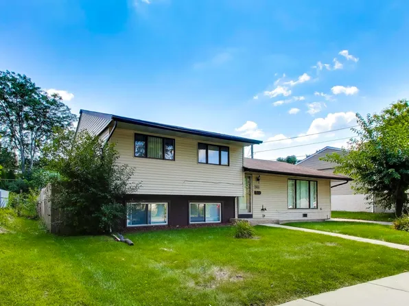 655 Thornwood Dr, Buffalo Grove, IL 60089