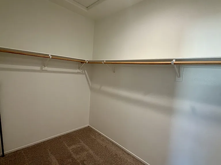 914 Haviture Way — Photo 24