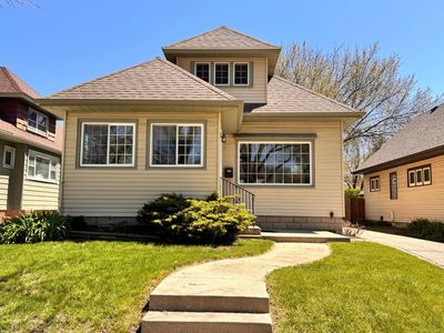 2530 North 65th STREET, Wauwatosa, WI, 53213