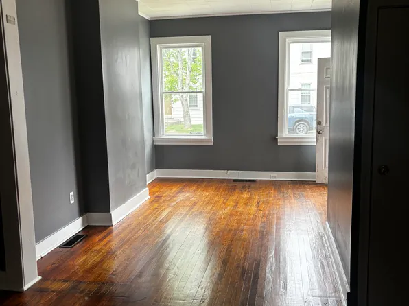 19 Garner St #1L, Cohoes, NY 12047