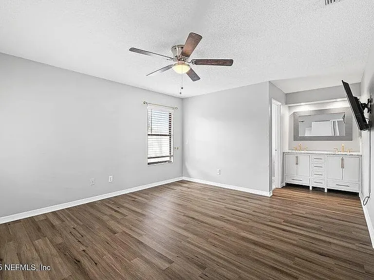 164 Marlin Ave — Photo 9