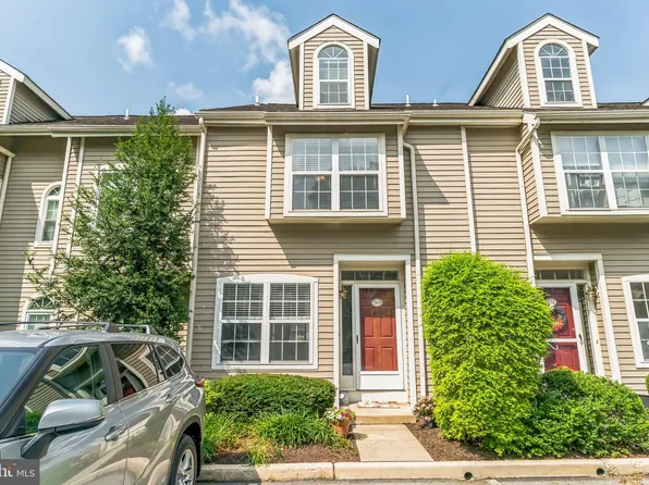 703 Cheswold Ct, Chesterbrook, PA 19087