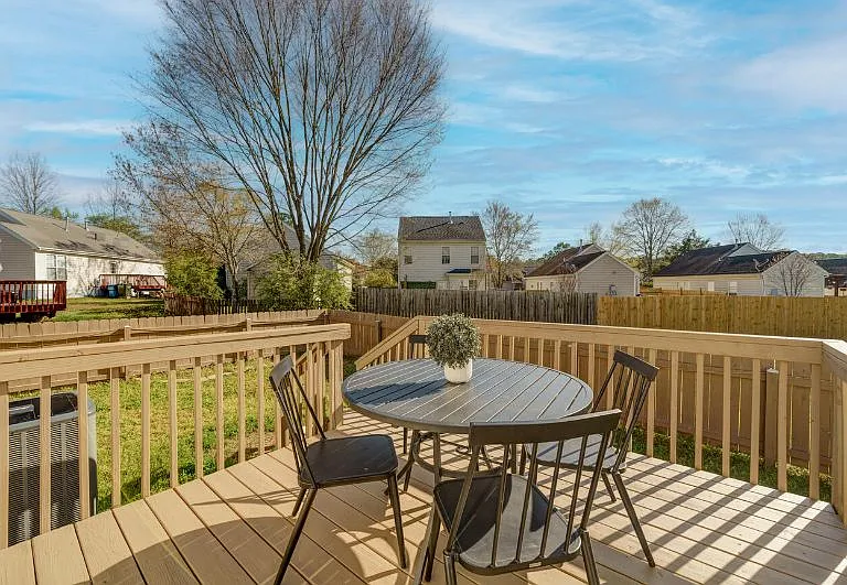 8 Byerly Ct — Photo 11