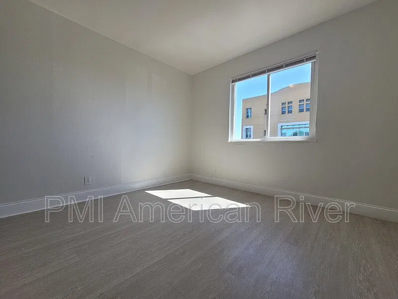 1 bed, 1.0 bath, 455 sqft, $1,095 — Photo 4