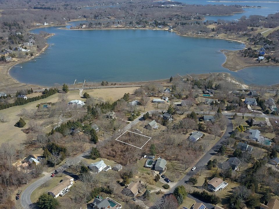 1st image of 11 Glynn Dr