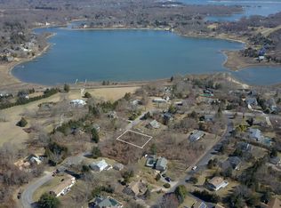 11 Glynn Dr, Shelter Island Heights, NY 11964