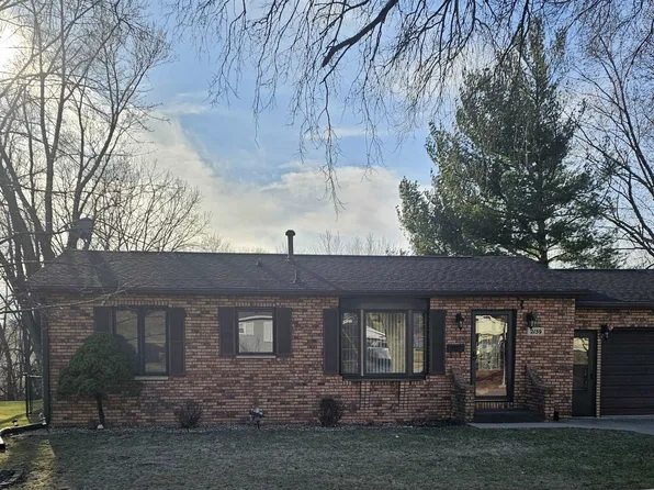 2159 Saint Celia St, Dubuque, IA 52002