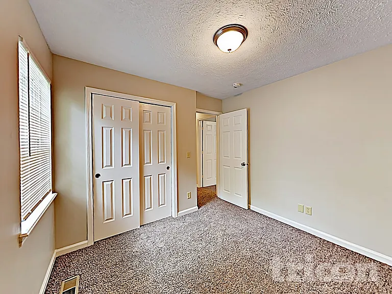 8420 Country Club Blvd — Photo 11