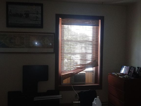 4th image of 848 N 22nd St #3