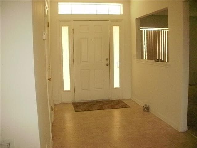 1st image of 1253 SW Marmore Ave