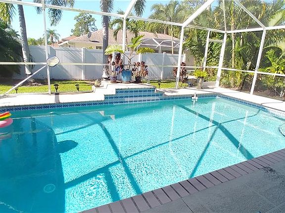 2nd image of 18024 Horseshoe Bay Cir