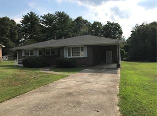 1013 Keys Dr, Williamston, SC 29697