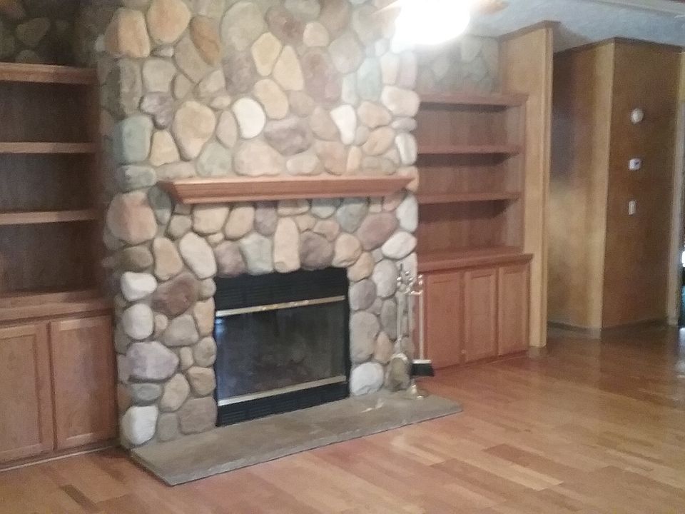 1st image of 99 Riverview Dr