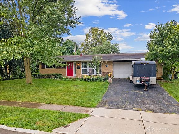 3rd image of 1023 Heathwood Dr
