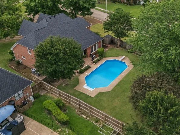 1405 Asbury Dr, Collierville, TN 38017