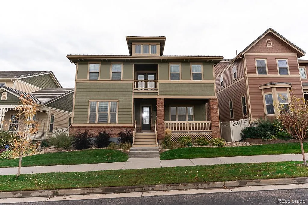 Building Photo - 10262 Greentrail Cir
