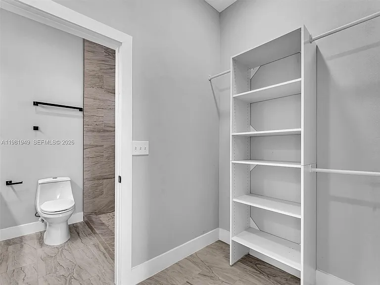 803 N 20th St — Photo 38