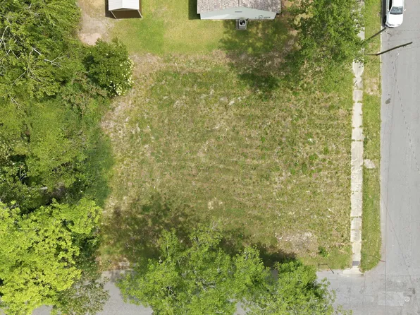 410 Latham Street, Greenville, NC 27834