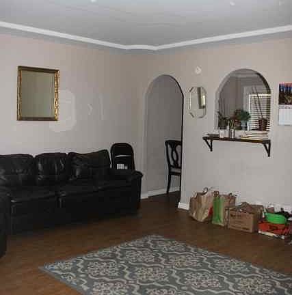 1 bedroom living room