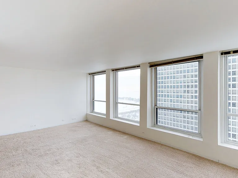Dining/Living room
