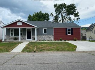 2132 Grant Ave, Saint Albans, WV 25177
