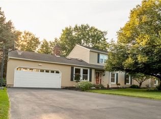 4753 Edgeworth Dr, Manlius, NY 13104