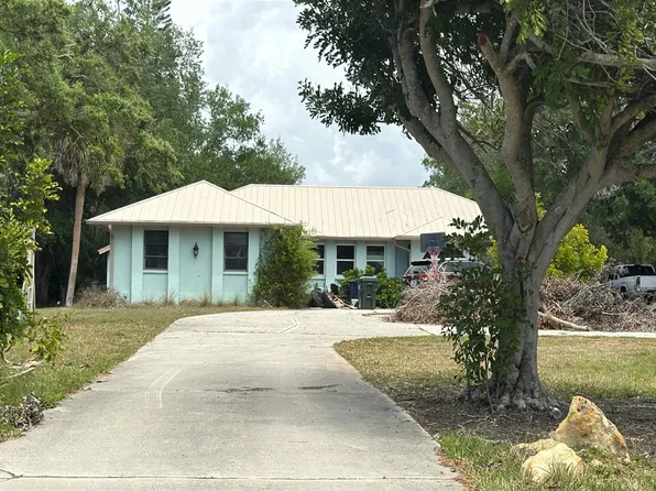 671 Suffolk Cir, Nokomis, FL 34275