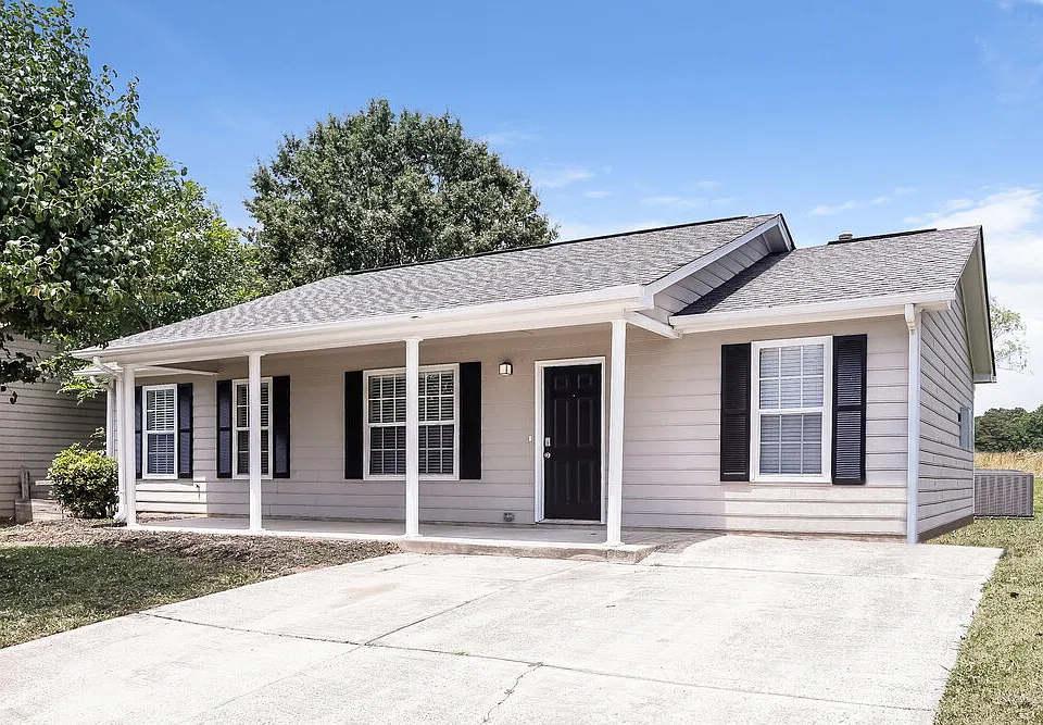 3213 Green Meadow Way