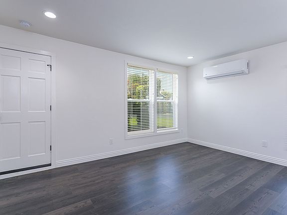 3rd image of 108 S Grandview Ave #1/4