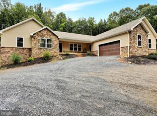 256 Fox Hollow Rd, Shermans Dale, PA 17090