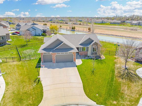 2nd image of 8541 W Candlewood Ct