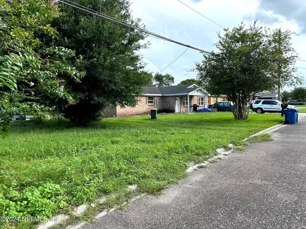 2114 BURGOYNE Drive, Jacksonville, FL 32208