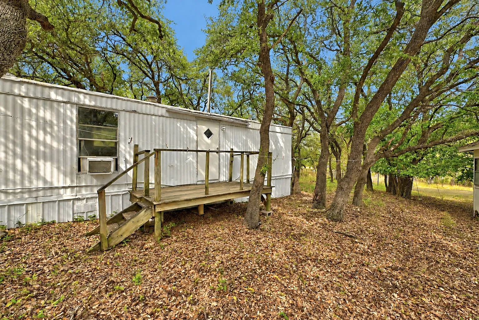 2 bed, 702 sqft, $1,066 — Photo 1