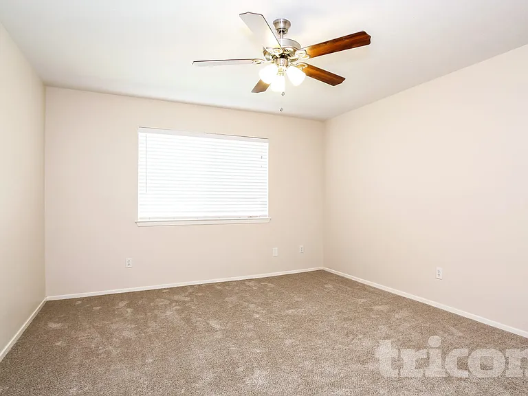 3206 Sedgeborough Dr — Photo 9