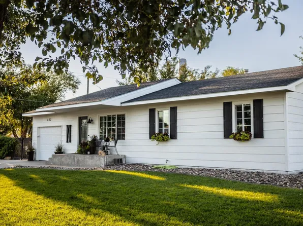 602 Jake St, Holcomb, KS 67851