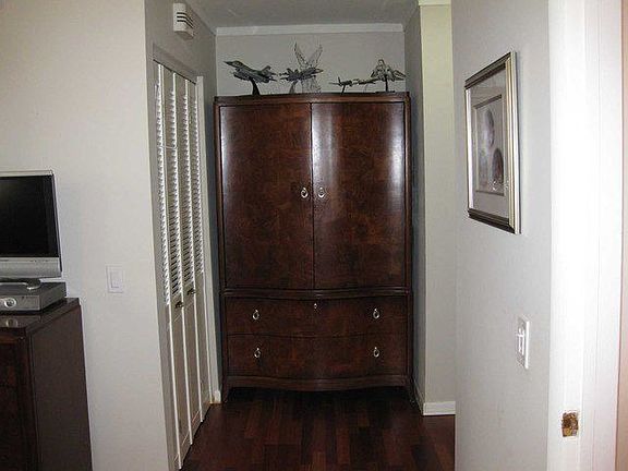 5th image of 411 Carrollwood Dr #411
