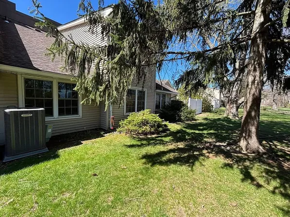 40 Arlene Ct, Brick, NJ 08724